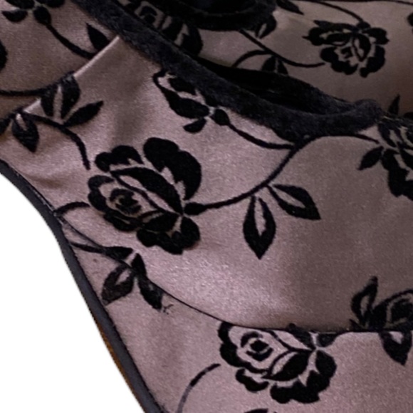 Vintage 90s Taupe Satin With  Velvet Floral Print Chunky Heeled Maryjanes - Picture 7 of 14